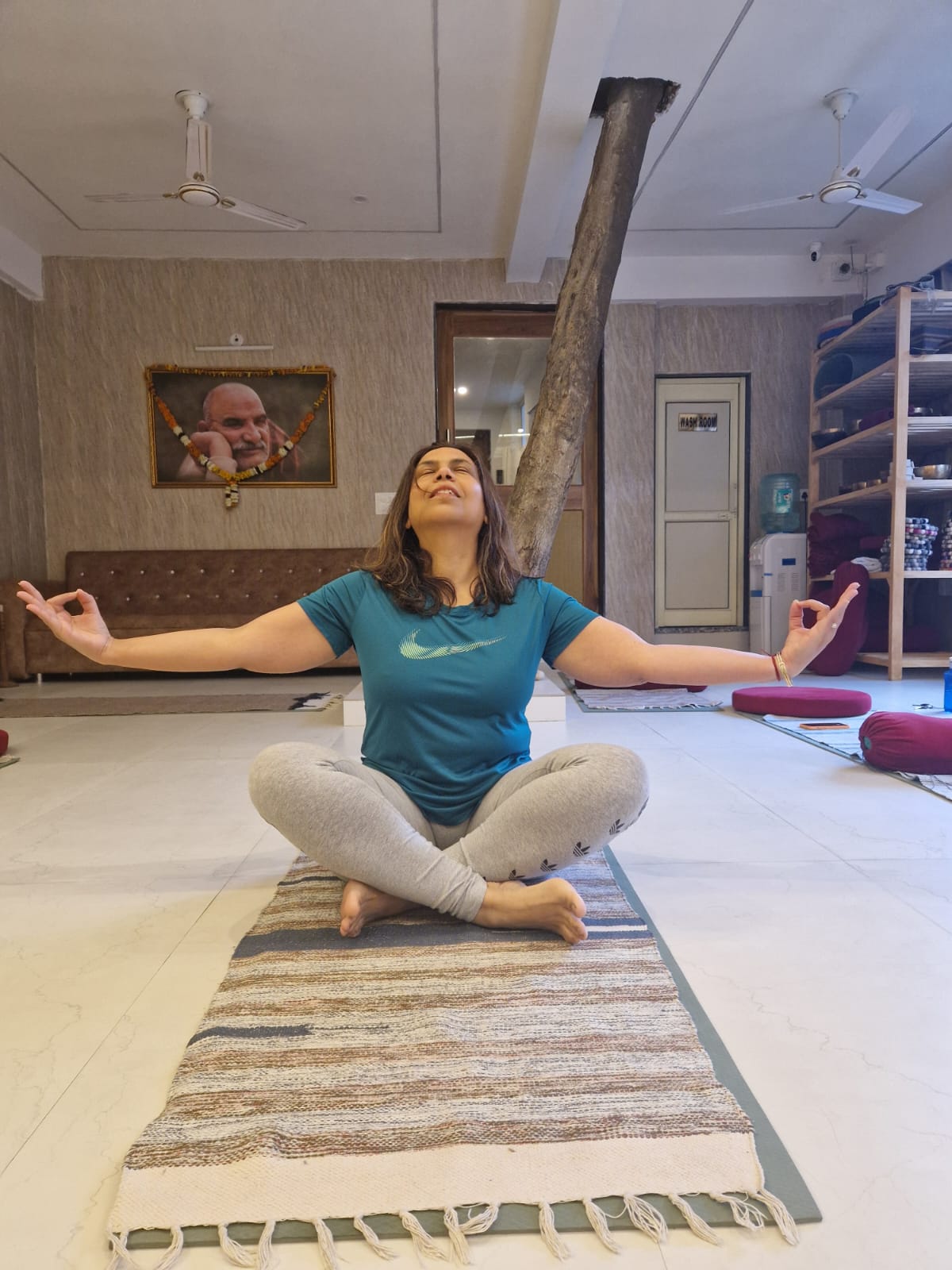 Founder of Anupama Wellness-Anupama Monga doing meditation-UK.png
